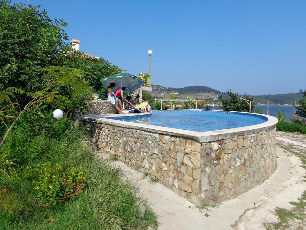 Family Hotel Belvedere Dulgopol Exterior photo